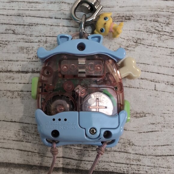 Littlest Pet Shop Virtual Pet Keychain LPS Digital Toy Blue Tested - Picture 5 of 6